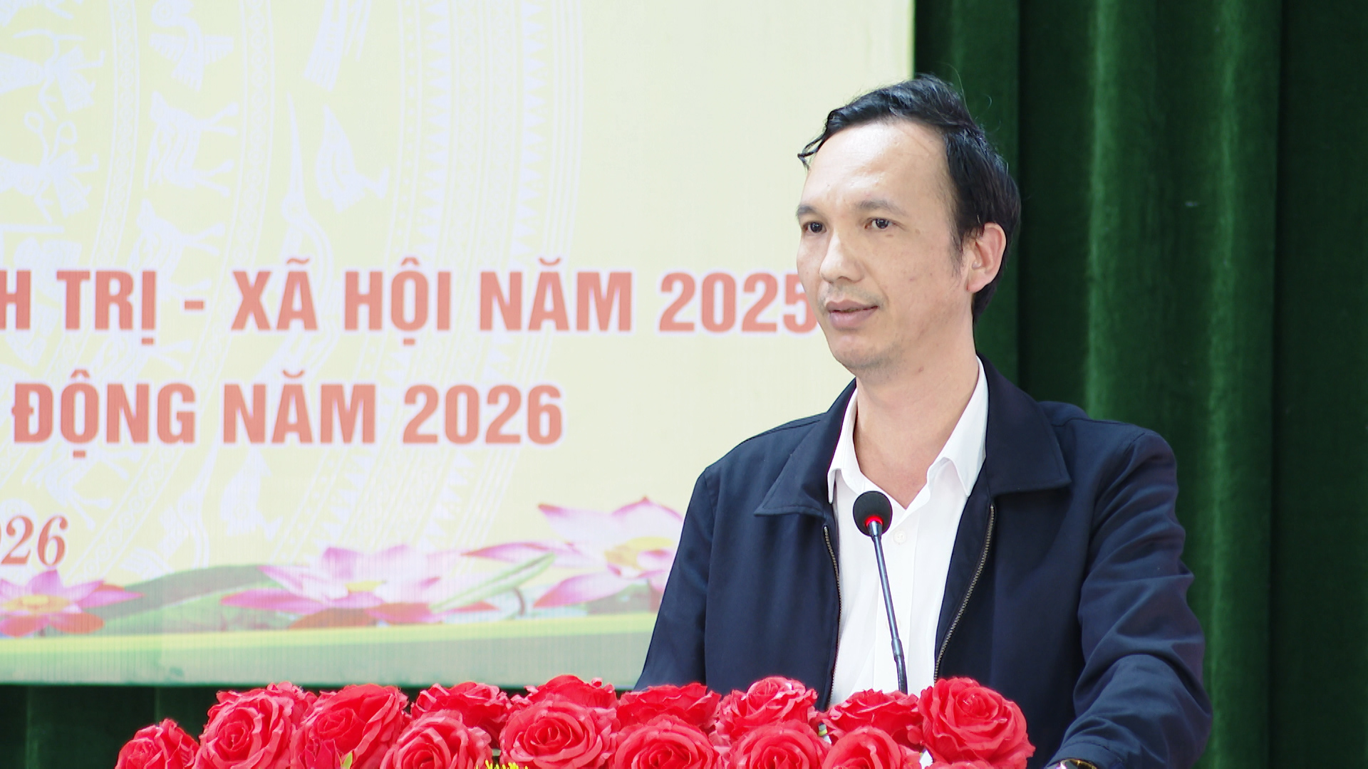 Đồng chí Hoàng Trọng Tài, Phó Bí thư Thường trực Đảng ủy phát biểu chỉ đạo đại hội.